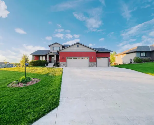 455 Lake DR NE,  Sauk Rapids,  MN 56379