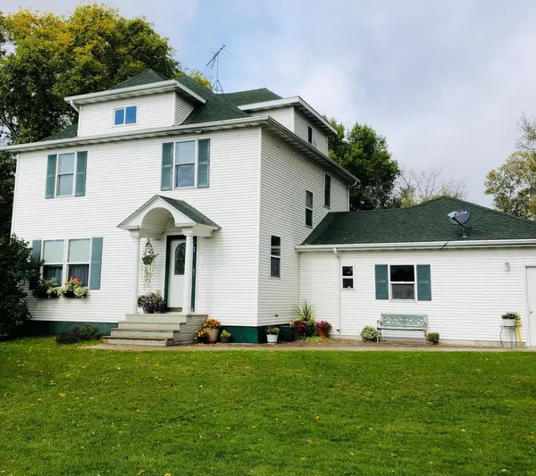 9483 148th ST S,  Barnesville,  MN 56514