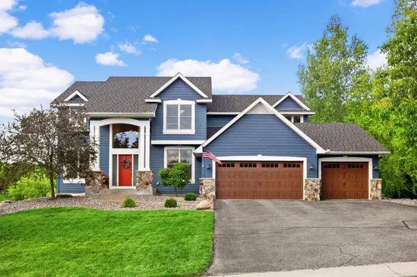 6855 Ruby LN, Chanhassen, MN 55317
