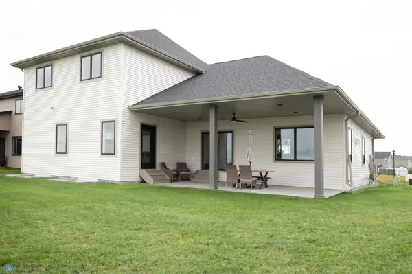 8895 Cottonwood BLVD, Fargo, ND 58047