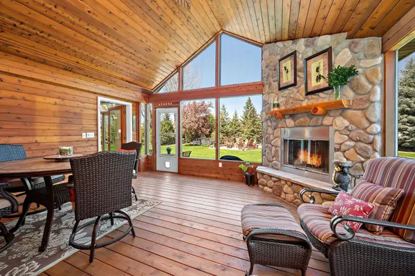 18912 Explorer TRL, Eden Prairie, MN 55347