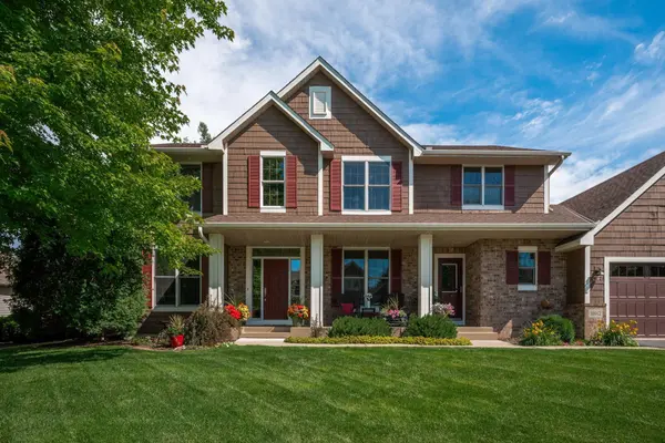 18912 Explorer TRL, Eden Prairie, MN 55347