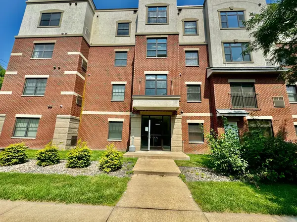 619 8th ST SE #203, Minneapolis, MN 55414