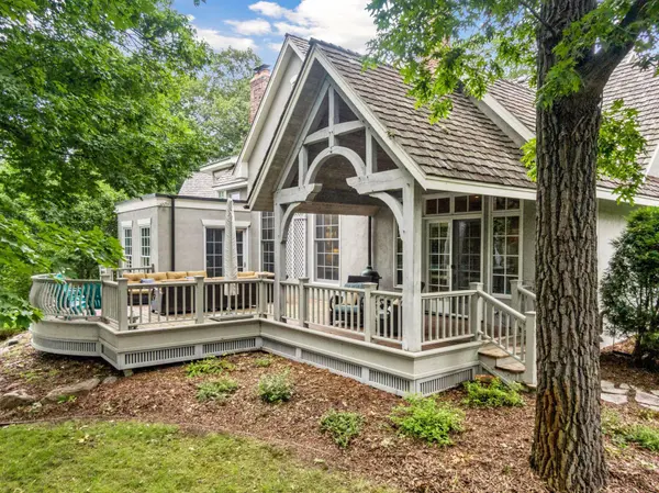 20735 Linwood RD, Excelsior, MN 55331