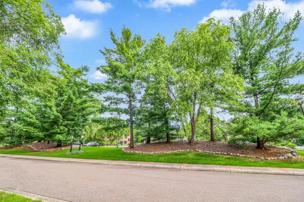 14401 Atrium WAY #110, Minnetonka, MN 55345