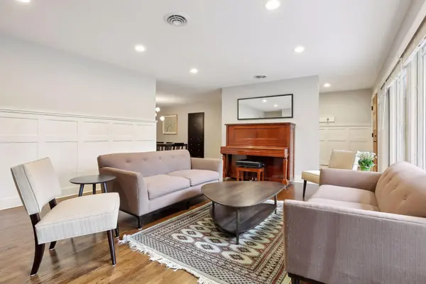 2053 Upper Saint Dennis RD, Saint Paul, MN 55116