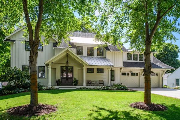 20545 Linwood RD, Deephaven, MN 55331