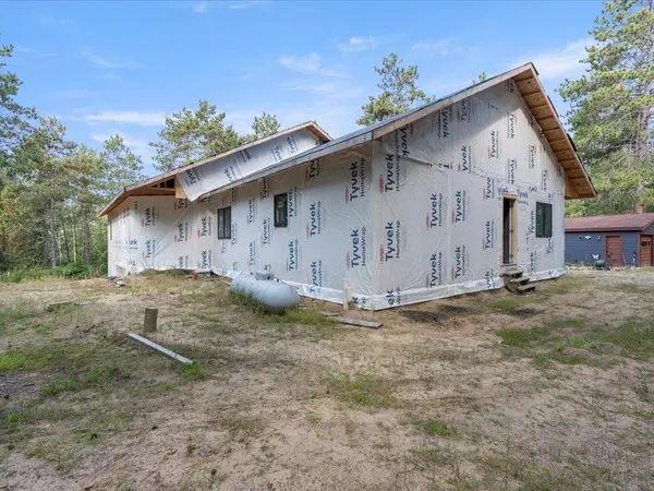 30804 Gravdahl DR, Pequot Lakes, MN 56472
