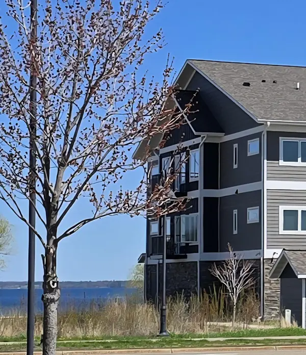 715 Lake Shore DR NE #113,  Bemidji,  MN 56601