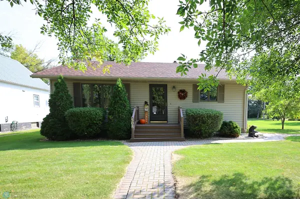508 W Kittson AVE, Kennedy, MN 56733