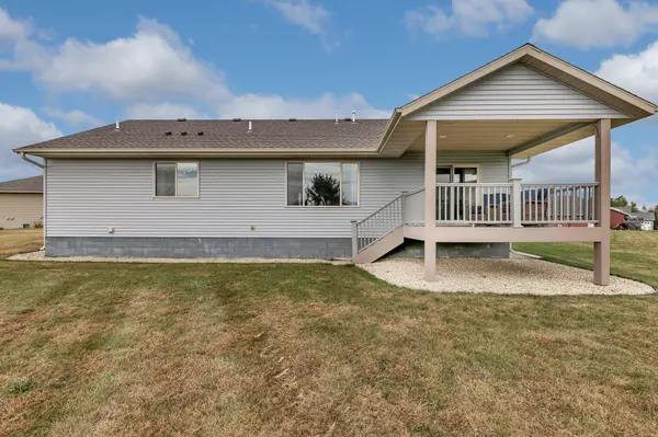 1207 Spunk Creek CT, Avon, MN 56310