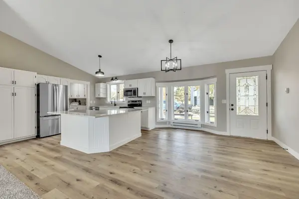 10601 30th ST NW, Annandale, MN 55302
