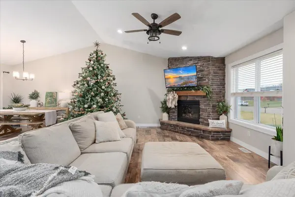 362 Bluebill ST, Baldwin, WI 54002