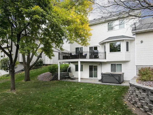 562 Westwind AVE, Shakopee, MN 55379
