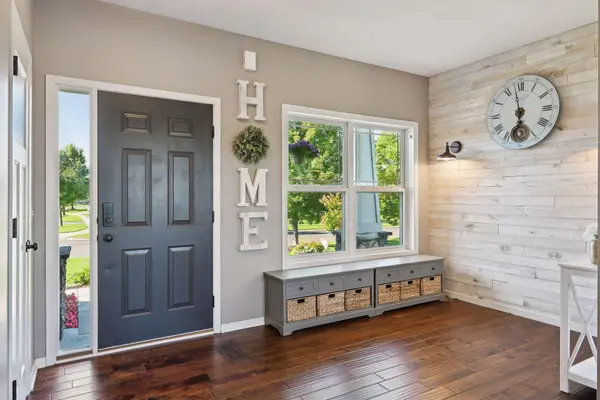 10656 49th ST NE, Albertville, MN 55301