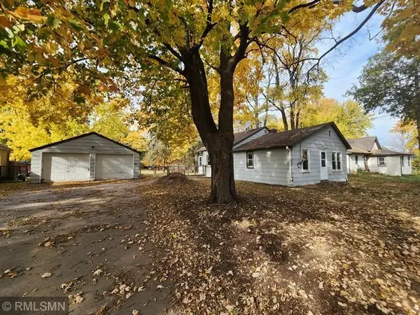 2530 14th AVE NW, New Brighton, MN 55112