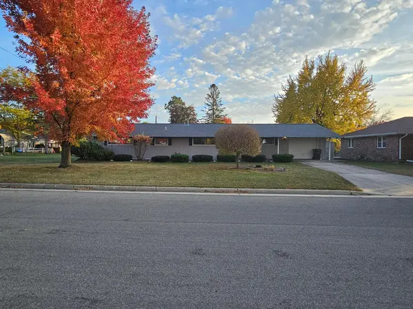 507 NW Lincoln ST, Adams, MN 55909