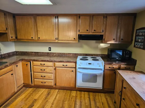 507 NW Lincoln ST, Adams, MN 55909