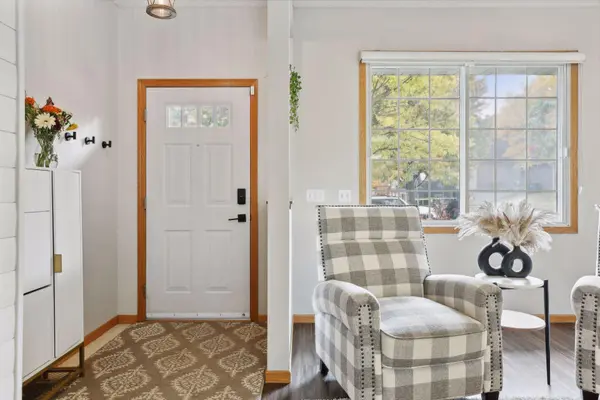 1747 Elm ST, White Bear Lake, MN 55110