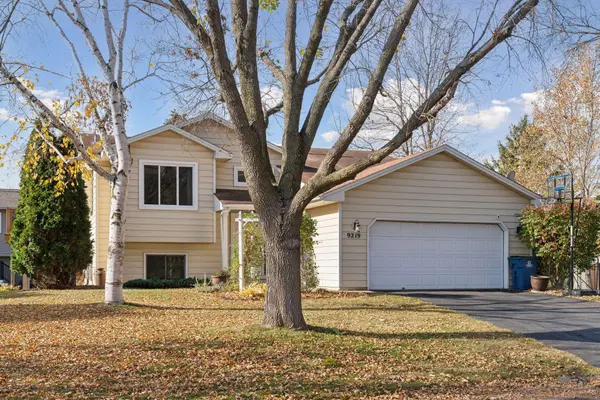 9219 124th PL N,  Champlin,  MN 55316
