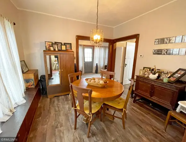 49 Cherry AVE S, Annandale, MN 55302