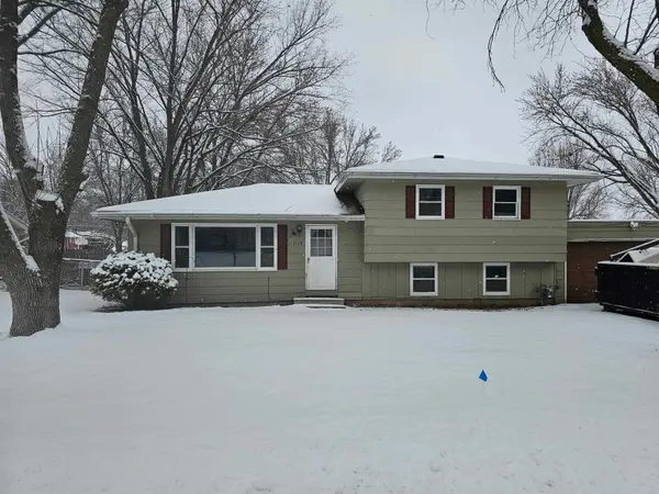 1113 E Richway DR,  Albert Lea,  MN 56007