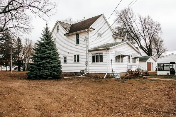 19 N Osborne ST, Sherburn, MN 56171