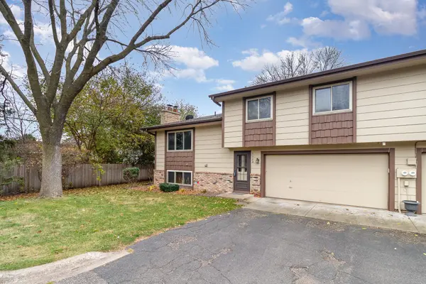 5560 Aldrich DR N,  Brooklyn Center,  MN 55430