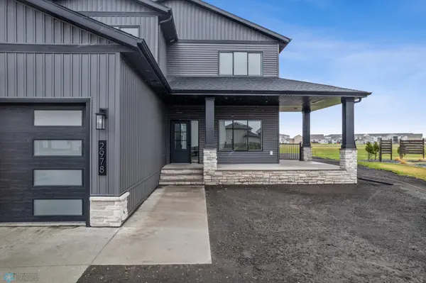2978 Prairie Farms CIR S, Fargo, ND 58104