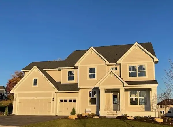 5300 Scenic Loop RUN, Victoria, MN 55386