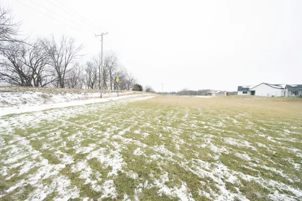 23473 Cardinal DR, Cordova Twp, MN 56017