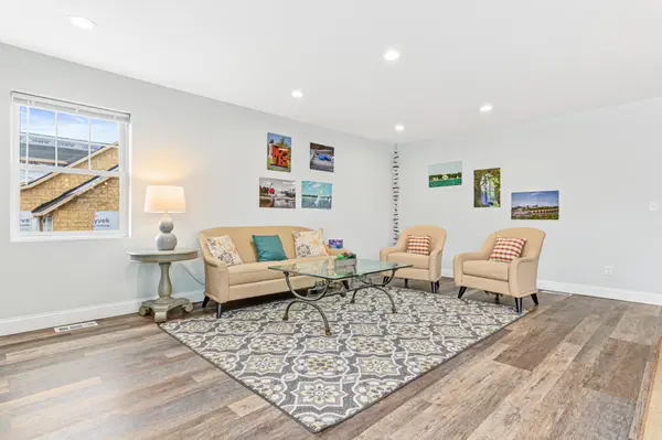 7112 Minnetonka BLVD, Saint Louis Park, MN 55426