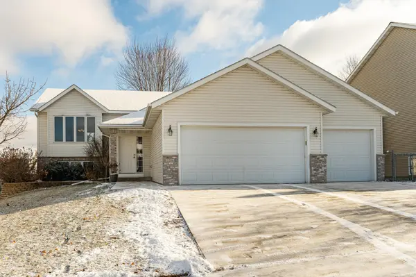 5286 54th AVE NW, Rochester, MN 55901