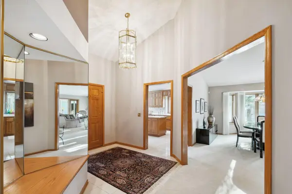 10444 Fawns WAY, Eden Prairie, MN 55347
