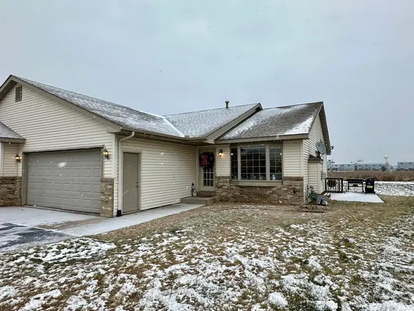 1061 Tamarack PL, New Richmond, WI 54017
