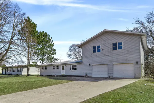320 Gordon ST, Black River Falls, WI 54615