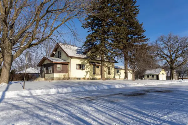 460 Mound AVE S, Balaton, MN 56115