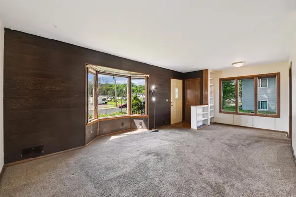 4019 75th ST E, Inver Grove Heights, MN 55076