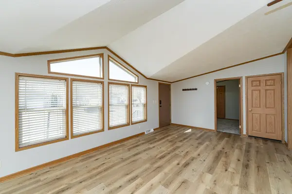 3875 Winesap Dr NW, Rochester, MN 55901