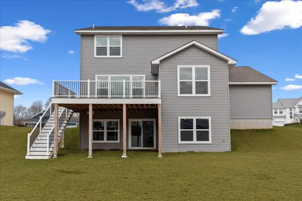 1414 Bluff Border RD, New Richmond, WI 54017