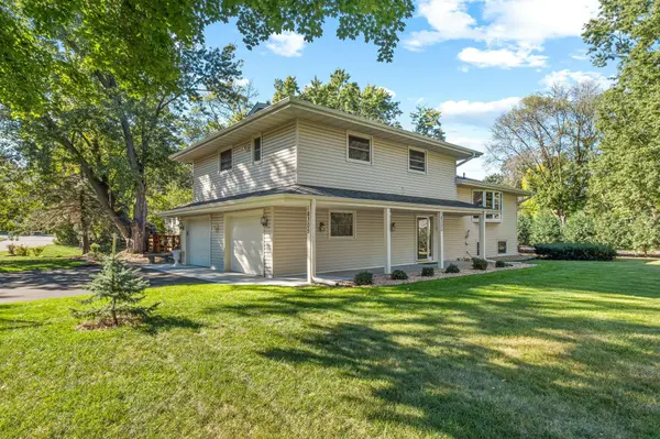 18305 30th PL N, Plymouth, MN 55447