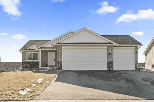 1052 Butternut LN,  Watertown,  MN 55388