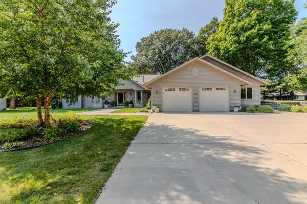 2000 Romeo WAY,  Avon,  MN 56310