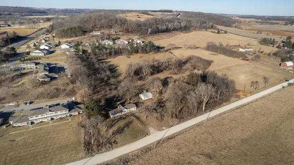 305 Mill Creek RD NW, Chatfield, MN 55923