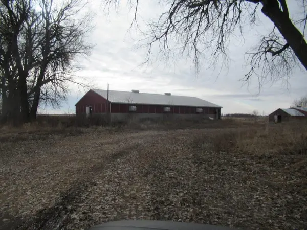 13222 Abbott AVE, Leota, MN 56153