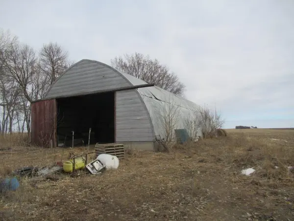 13222 Abbott AVE, Leota, MN 56153