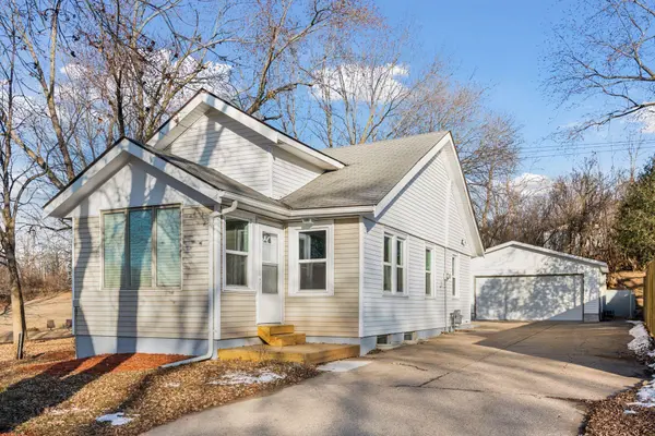 6026 White DR, Prior Lake, MN 55372