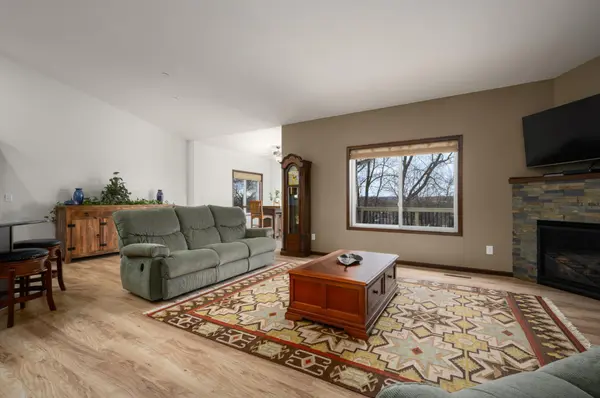 2624 Hawk Ridge CT SE, Rochester, MN 55904
