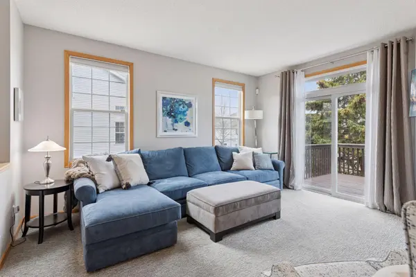 7882 Autumn Ridge AVE, Chanhassen, MN 55317