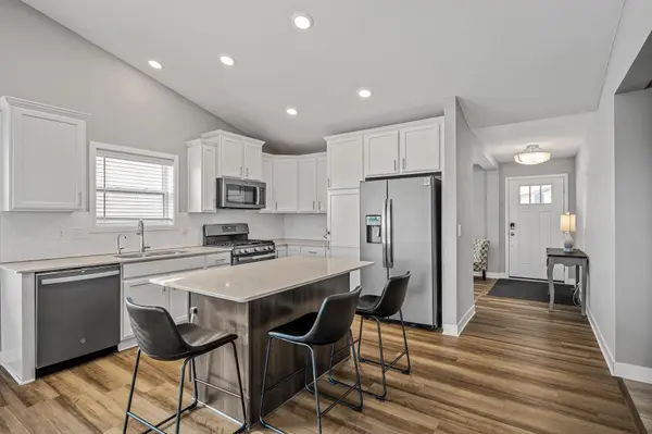 1336 Chestnut CIR, Carver, MN 55315
